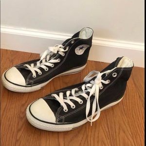 Converse Chuck Taylor Black High Top size 11